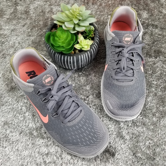 Nike Free Run Flyknit Sneakers - Picture 3 of 6